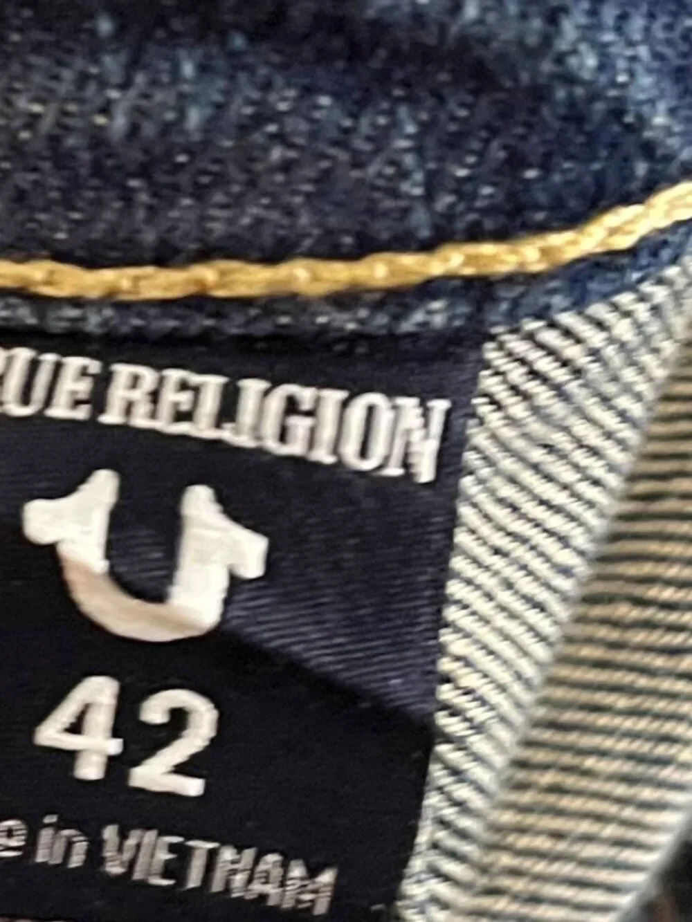 Vintage True Religion Straight-Leg Distressed Jeans size 42